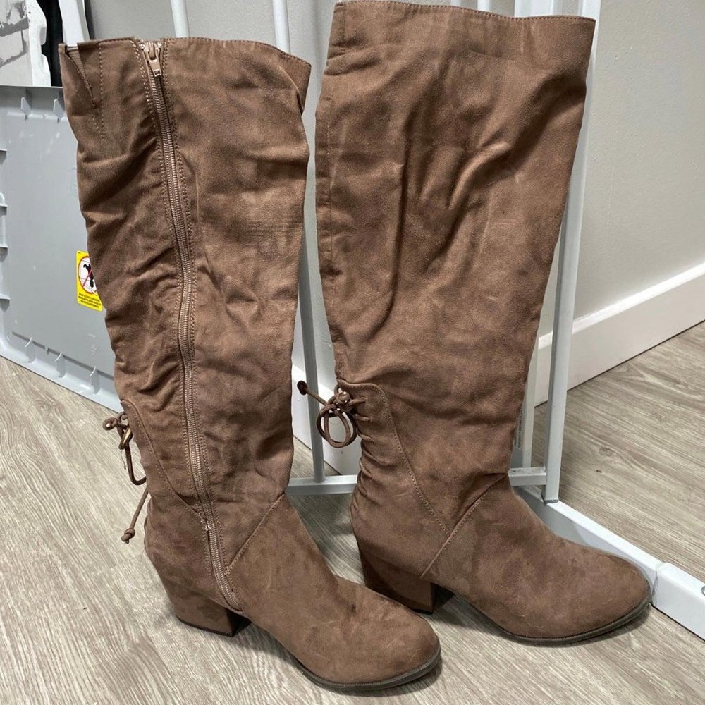 Brown/Tan Suied Knee High Zip Up Boots